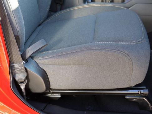 Used 2024 Jeep Gladiator Sport image 10