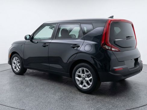 Used 2025 Kia Soul LX w/ LX Technology Package FWD image 6