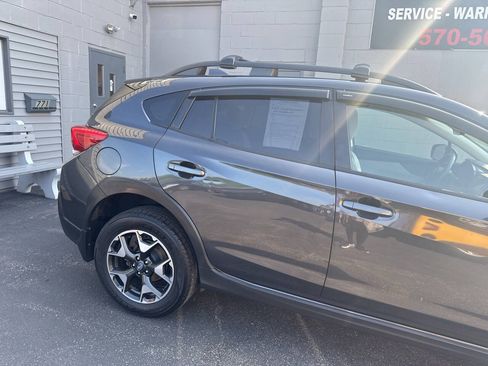 Used 2019 Subaru Crosstrek 2.0i Premium AWD/4WD image 9