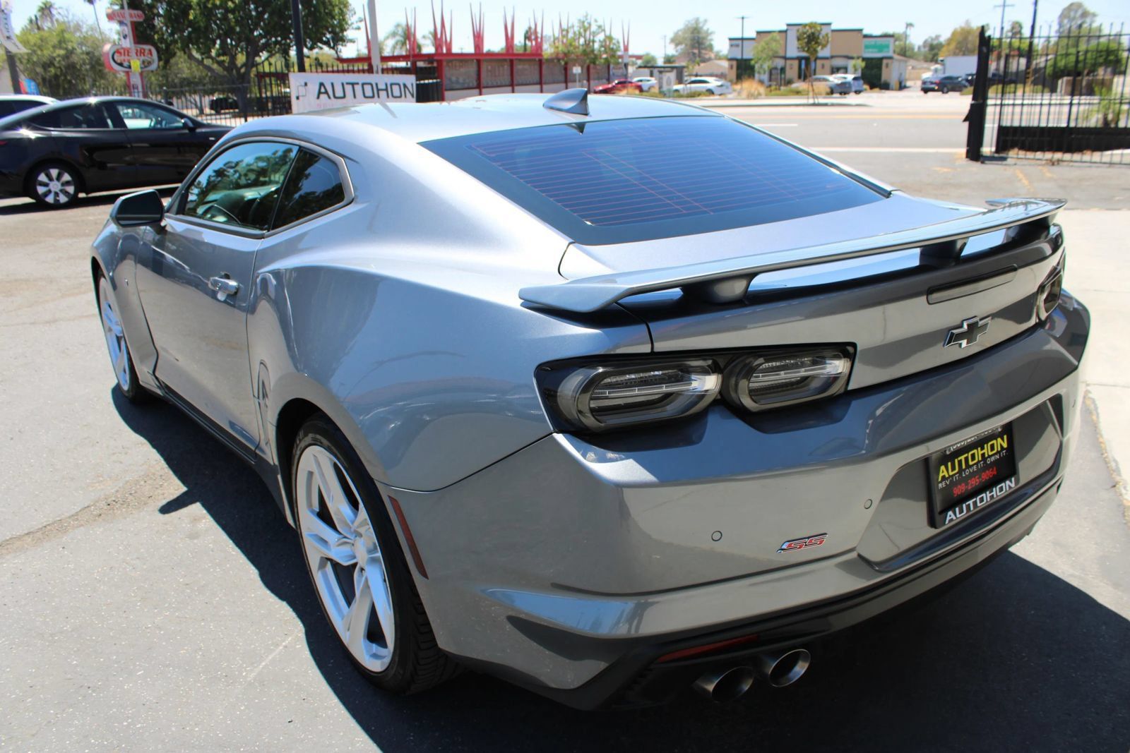 Used 2019 Chevrolet Camaro SS RWD image 29