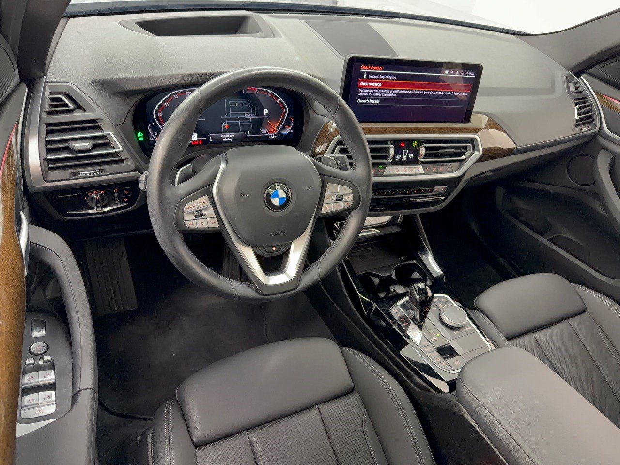 Used 2024 BMW X3 xDrive30i w/ Premium Package w/ZPA AWD/4WD image 4
