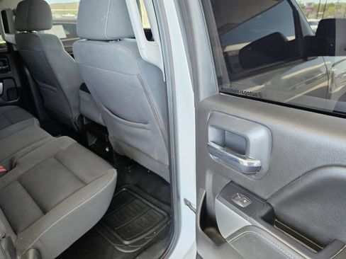 Used 2018 Chevrolet Silverado 1500 LT image 35