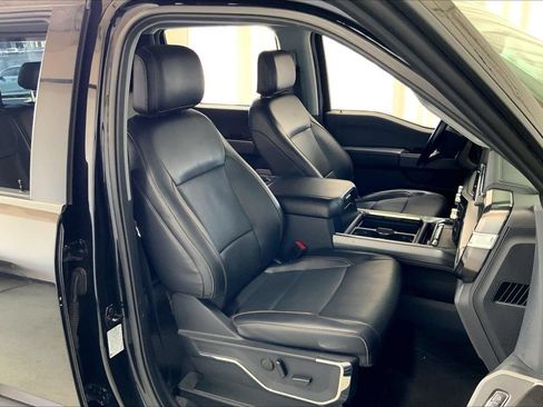 Used 2023 Ford F250 Lariat w/ Sport Appearance Package AWD/4WD image 16