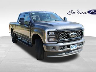 New 2026 Ford F250 Lariat w/ Black Appearance Package video 2