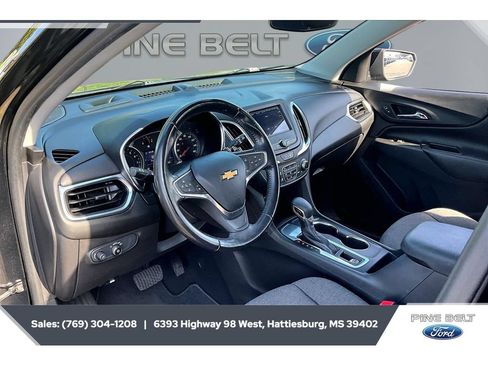 Used 2022 Chevrolet Equinox LT FWD image 12