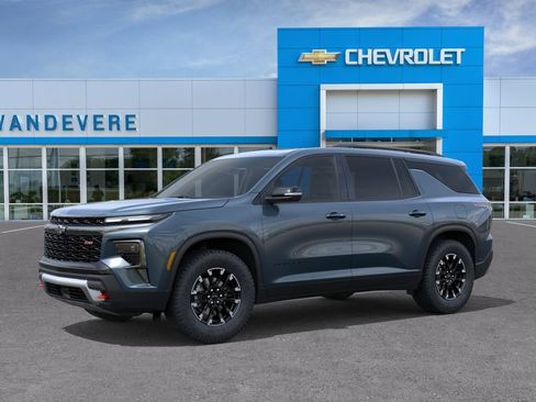 New 2026 Chevrolet Traverse Z71 w/ Driver Confidence Package AWD/4WD image 2