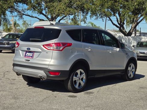 Used 2015 Ford Escape SE image 5