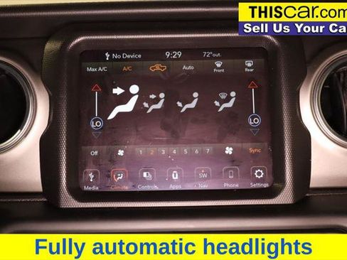 Used 2023 Jeep Gladiator Overland AWD/4WD image 23