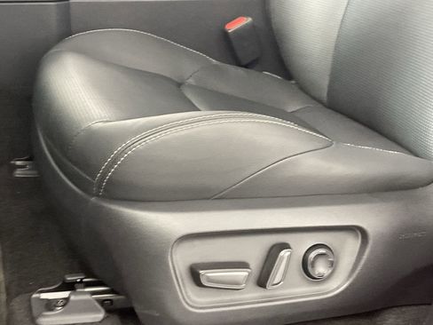 New 2026 Toyota 4Runner Limited AWD/4WD image 19