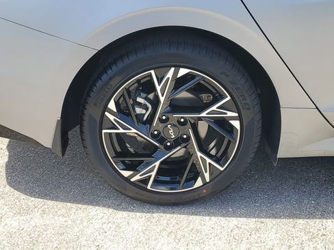 Used 2025 Kia K5 GT-Line w/ GT-Line Premium Package image 5