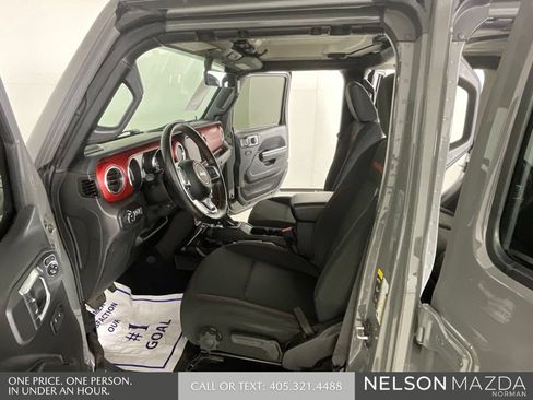 Used 2021 Jeep Gladiator Rubicon AWD/4WD image 11