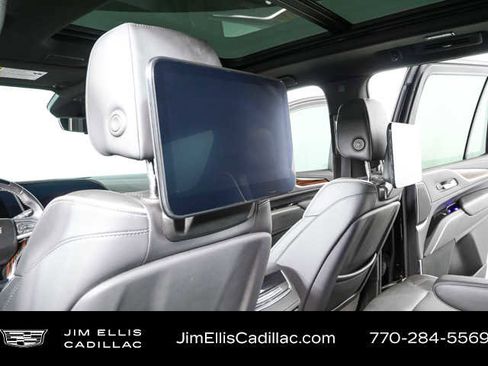 Used 2024 Cadillac Escalade Premium Luxury w/ Performance Package AWD/4WD image 20