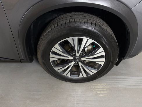 Used 2023 Nissan Rogue SV FWD image 10
