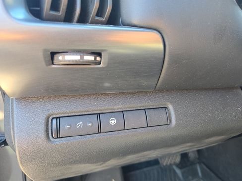 Used 2024 Nissan Pathfinder Rock Creek AWD/4WD image 14