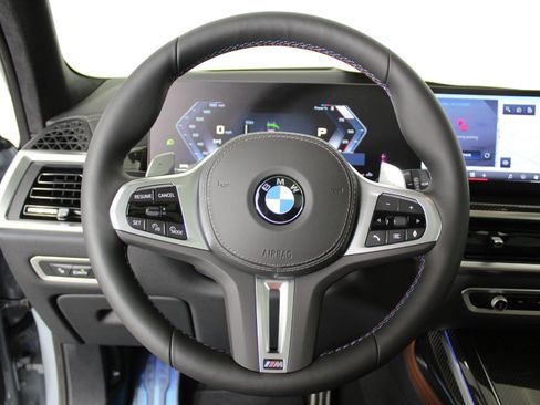 New 2026 BMW X7 M60i image 15