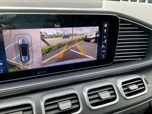 Certified 2024 Mercedes-Benz GLS 450 4MATIC image 21