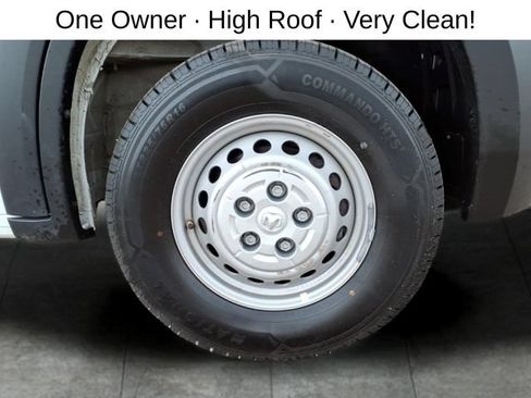 Used 2024 RAM ProMaster 2500 w/ Convenience Group FWD image 11
