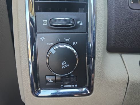 Used 2015 RAM 1500 Laramie w/ Convenience Group image 27