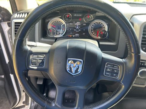 Used 2019 RAM 1500 Big Horn RWD image 9