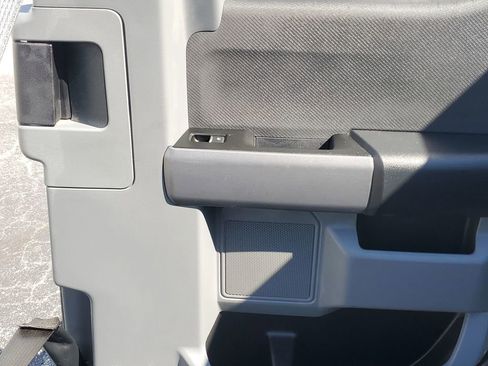 Used 2022 Ford F150 XLT image 43