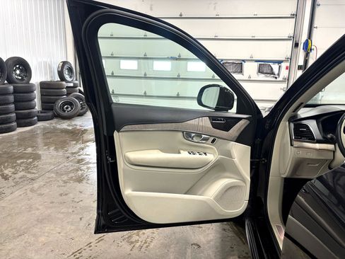Used 2021 Volvo XC90 T6 Inscription w/ Climate Package image 22