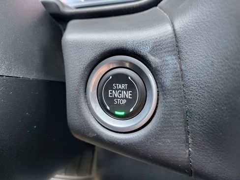 Used 2023 Chevrolet Tahoe Premier image 17