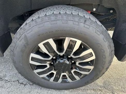 Used 2024 GMC Sierra 3500 Denali Ultimate image 12