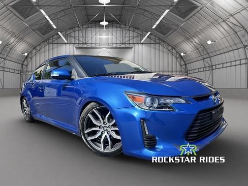 Used 2014 Scion tC FWD image 8