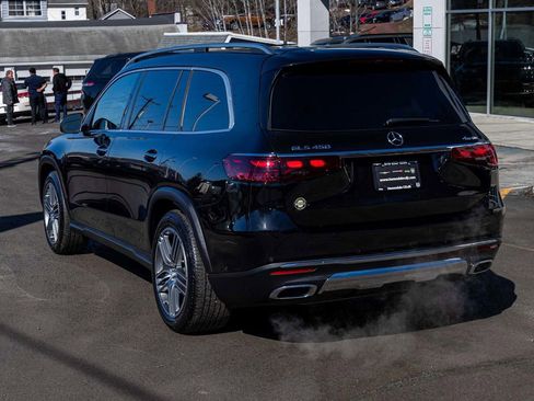 Used 2025 Mercedes-Benz GLS 450 4MATIC image 6