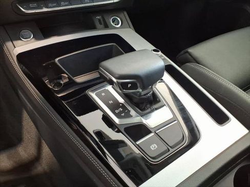 Certified 2024 Audi Q5 2.0T Premium Plus w/ Premium Plus Package AWD/4WD image 14