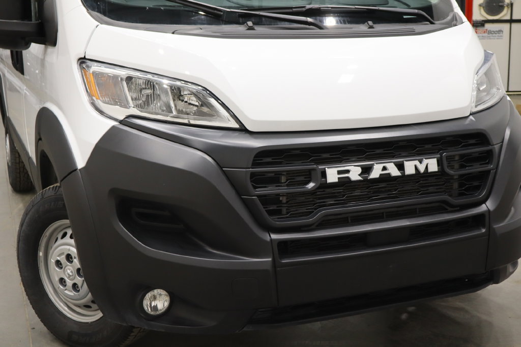 Used 2025 RAM ProMaster 2500 w/ Convenience Group FWD image 39