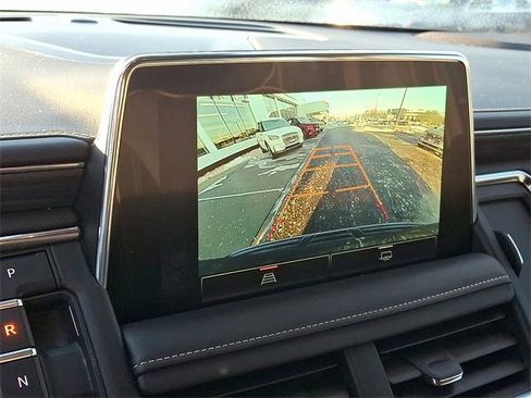 Used 2024 GMC Yukon SLT image 21