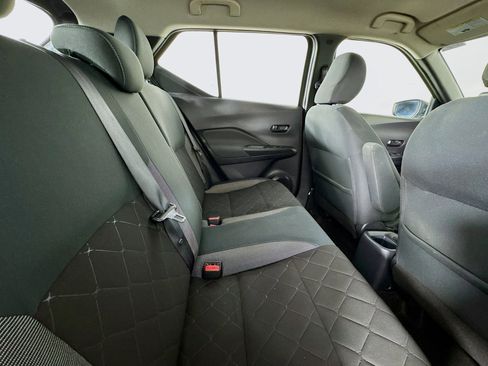 Used 2019 Nissan Kicks S FWD image 26