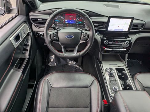 Certified 2023 Ford Explorer ST-Line image 33