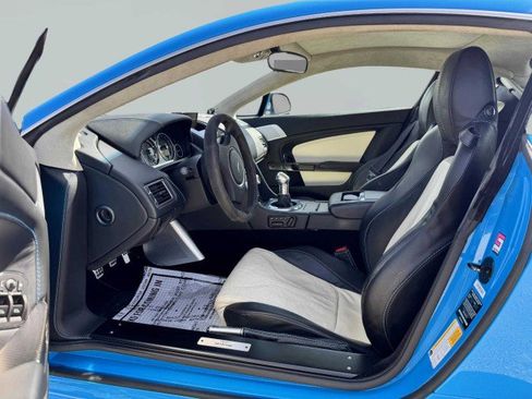 Used 2011 Aston Martin V12 Vantage Coupe image 21