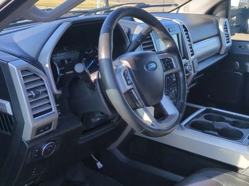 Used 2017 Ford F350 Lariat w/ Chrome Package image 10