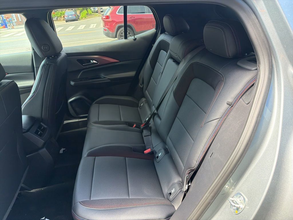 New 2026 Chevrolet Equinox EV RS AWD/4WD image 19