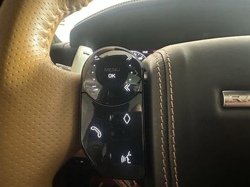 Used 2020 Land Rover Range Rover Sport SVR image 31