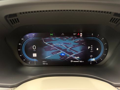 Certified 2023 Volvo XC60 B5 Plus AWD/4WD image 18