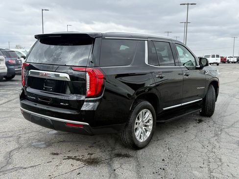 Used 2021 GMC Yukon SLT w/ SLT Premium Package image 2