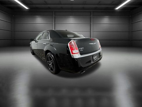 Used 2013 Chrysler 300 C Luxury Series w/ Harman Kardon Audio Group image 4
