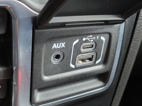 Used 2022 Jeep Gladiator Rubicon AWD/4WD image 22