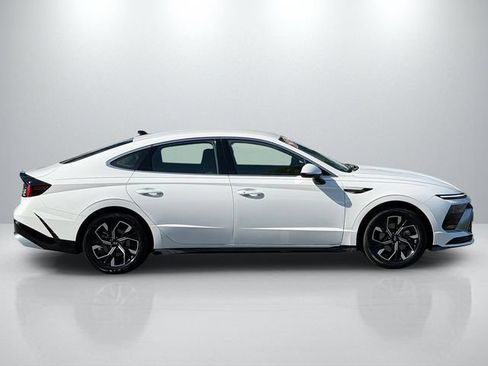 Used 2025 Hyundai Sonata SEL FWD image 8