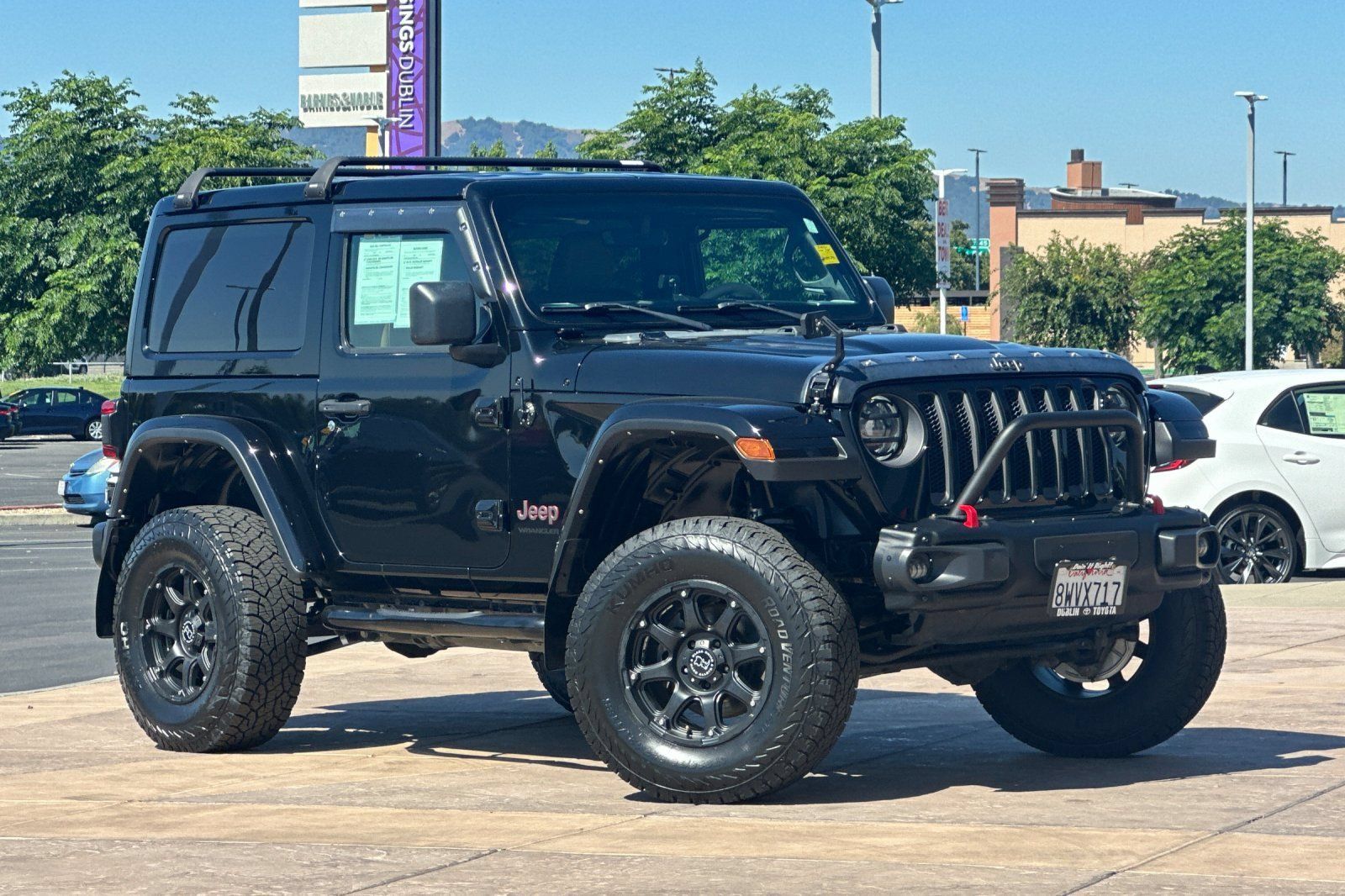 Used 2021 Jeep Wrangler Rubicon AWD/4WD image 2
