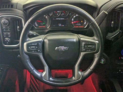 Used 2020 Chevrolet Silverado 1500 RST image 8