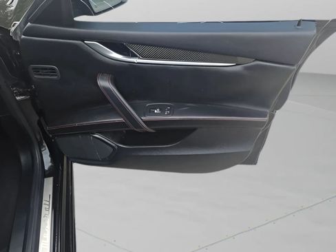 Used 2018 Maserati Ghibli S GranLusso AWD/4WD image 32