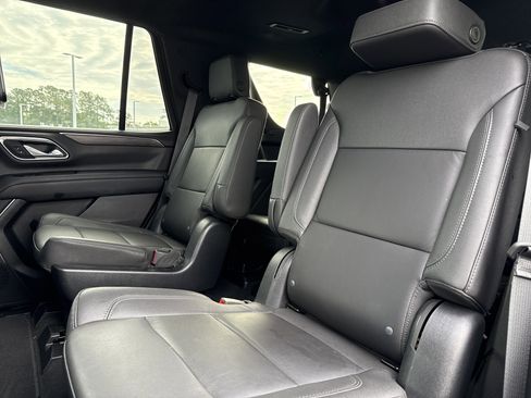 Used 2023 Chevrolet Tahoe Z71 w/ Luxury Package AWD/4WD image 27