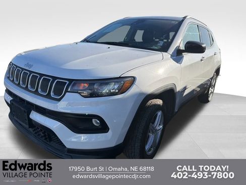 Used 2022 Jeep Compass Latitude w/ Convenience Group image 1