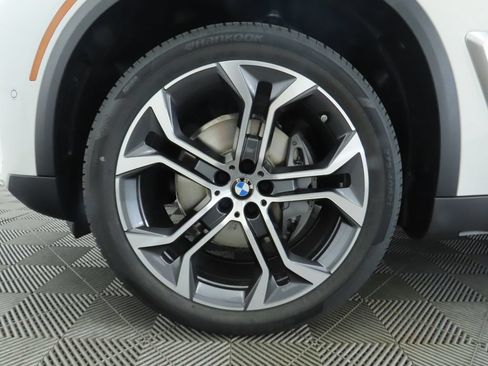 Used 2026 BMW X5 sDrive40i RWD image 32