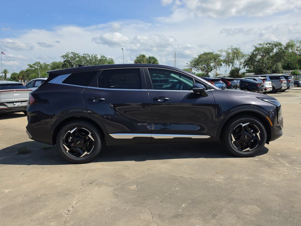 New 2027 Kia Sportage EX FWD image 9